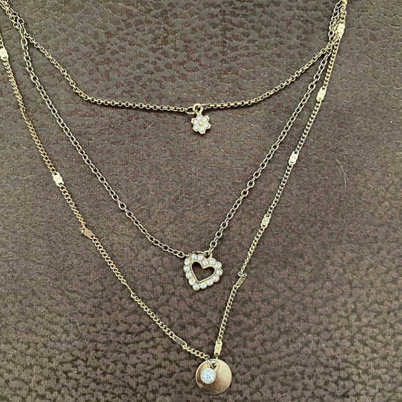 Necklace - Picture 2 of 3